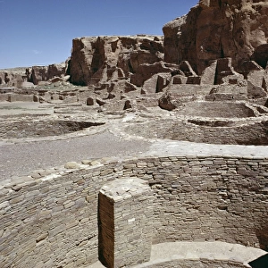 Kivas, Pueblo Bonito dated at 1000-1100 AD