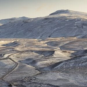 The Kjolur route, Road F35, towards the interior, between Gullfoss and Hvitarvatn in the beginning of winter, central Iceland, Iceland