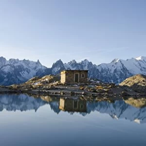 Lac Blanc, Mont Blanc and Aiguilles de Chamonix, Chamonix, Haute-Savoie, French Alps, France, Europe