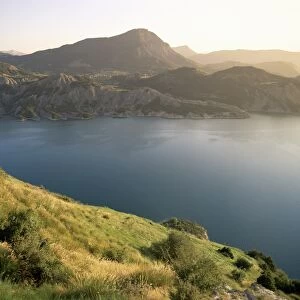 Lac de Serre-Poncon, near Gap, Hautes-Alpes, Provence, France, Europe