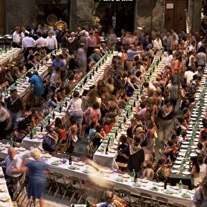 Large banquet in the Contrada quarter