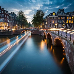 A long exposure of Amsterdams southern canal rings at the intersection of Leidsegracht