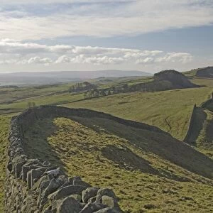 Looking west from Kings Hill to Housesteads fort and Crag, Cuddy and Hotbank Crags