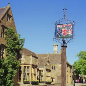 The Lygon Arms sign, Broadway, the Cotswolds, Hereford & Worcester, England, UK, Europe