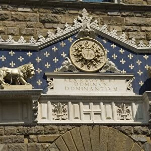 Detail above main entereance to the Palazzo Vecchio