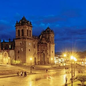 Main Square at twilight, Old Town, UNESCO World Heritage Site, Cusco, Peru, South America