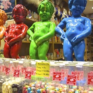 Manneken Pis display in a sweet shop, Brussels, Belgium, Europe