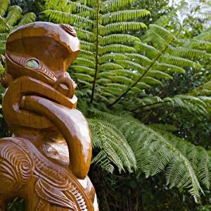 Maori wood carving