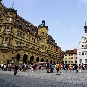 The market square in Rothenburg ob der Tauber, UNESCO Romantic Road, Franconia, Bavaria, Germany, Europe