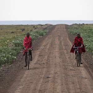 Masai men, Masai Mara, Kenya, East Africa, Africa