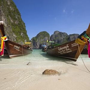Maya Bay with long-tail boats, Phi Phi Lay Island, Krabi Province, Thailand, Southeast Asia, Asia