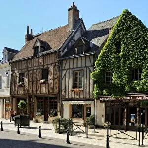 Medieval half-timbered buildings, Amboise, UNESCO World Heritage Site, Indre-et-Loire, Centre, France, Europe