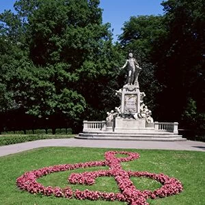 Memorial to Mozart, Burggarten, Vienna, Austria, Europe