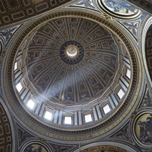 Michelangelos dome, St. Peters Basilica, UNESCO World Heritage Site, Vatican City