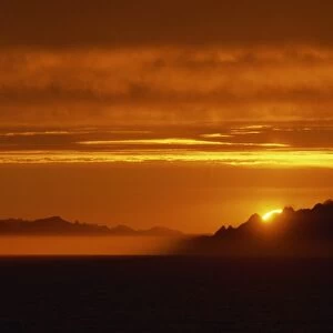 Midnight sun, taken at 3 am, north Norway, Scandinavia, Europe