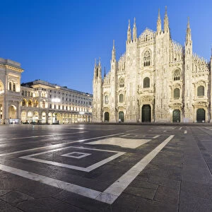 Milan Cathedral (Duomo) and Galleria Vittorio Emanuele II at dusk, Milan, Lombardy