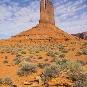 Monument Valley, West Mitten Butte, from Wildcat Trail, Arizona, United States of America, North America