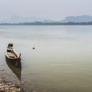 Motor boat on Salween River (Thanlwin River), Hpa An, Karen State (Kayin State), Myanmar (Burma)