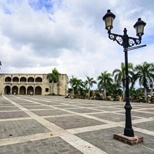 Mueso Alcazar de Colon on the Plaza Espagna, Old Town, UNESCO World Heritage Site, Santo Domingo, Dominican Republic, West Indies, Caribbean, Central America