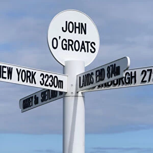 Multi directional signpost, John O Groats, Caithness, Highland Region, Scotland, United Kingdom, Europe