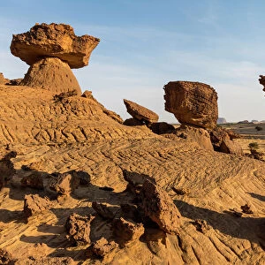The mushroom rock formations, Ennedi Plateau, UNESCO World Heritage Site, Ennedi region