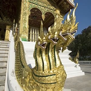 Naga heads, Wat Sen, Luang Prabang, Laos, Indochina, Southeast Asia, Asia