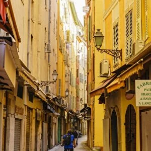 Narrow street in the Old Town, Vieille Ville, Nice, Alpes-Maritimes, Cote d Azur