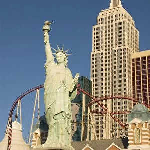 New York-New York Hotel and replica of Statue of Liberty, Las Vegas, Nevada
