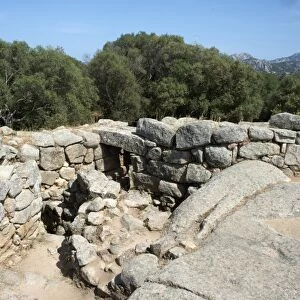 Nuraghe Albucciu, dating from 1600 BC, near Arzachena, Sardinia, Italy, Europe