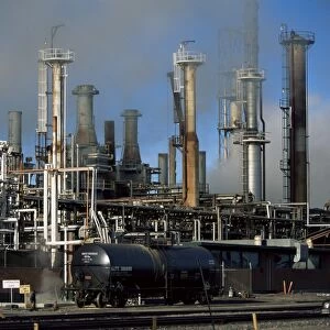 Oil refinery at Laurel