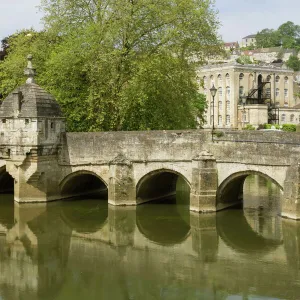 Old bridge and River Avon, Bradford-on-Avon, Wiltshire, England, United Kingdom, Europe