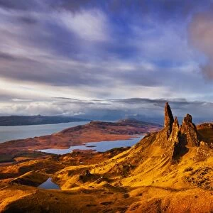 The Old Man of Storr at dawn sunrise, Trotternish Peninsula, Isle of Skye, Inner Hebrides, Highlands and Islands, Scotland, United Kingdom, Europe