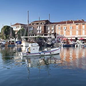 Old town and the harbour with fishing boats, Izola, Primorska, Istria, Slovenia, Europe