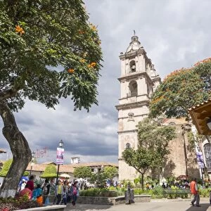 Paroquia de San Francisco de Assisi church and town square, Valle de Bravo, Mexico