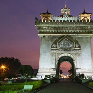 Patuxai (Victory Gate), a war monument, at sunset, Vientiane, Laos, Indochina