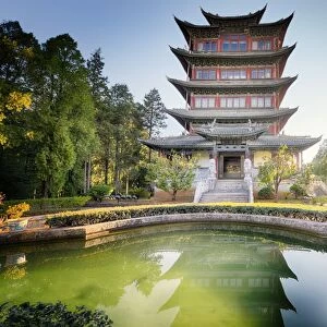Pavilion of Everlasting Clarity with emerald pool, Lijiang, Yunnan, China, Asia