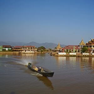 Paya Phaung Daw Oo, Inle Lake, Shan State, Myanmar (Burma), Asia