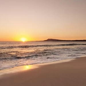 Playa Papagayo beach at sunset, near Playa Blanca, Lanzarote, Canary Islands, Spain