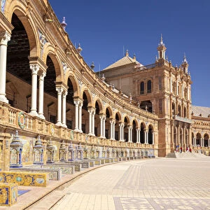 Plaza de Espana with ceramic tiled alcoves and arches, Maria Luisa Park, Seville