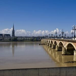 Pont de Pierre, Bordeaux, Gironde, Aquitaine, France, Europe