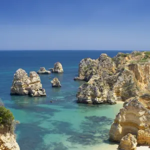 Praia do Camilo (Camilo beach) and coastline