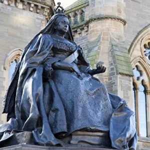 Queen Victoria statue, The McManus, Dundee, Scotland