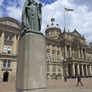 Queen Victoria Statue and Town Hall in spring sunshine, Birmingham, West Midlands
