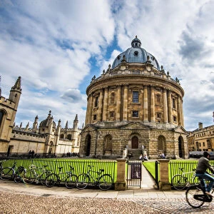 Radcliffe Camera with cyclist, Oxford, Oxfordshire, England, United Kingdom, Europe