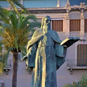Ramon Llull Statue, Palma, Mallorca, Spain, Europe