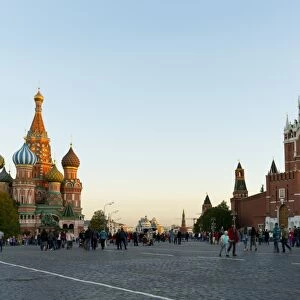 Red Square, St. Basils Cathedral and the Saviors Tower of the Kremlin, UNESCO World Heritage Site