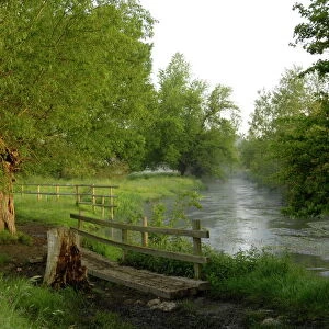 The River Windrush near Burford, Oxfordshire, the Cotswolds, England, United Kingdom