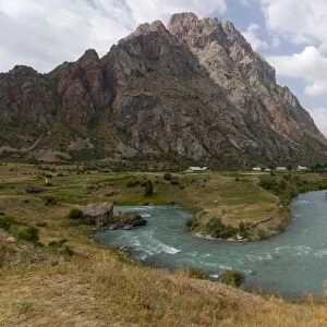 Riverbend of the Karakul River, Fann mountains, Tajikistan, Central Asia