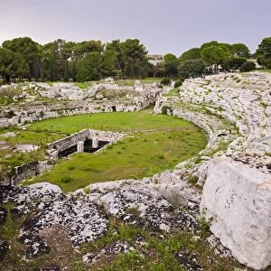 Roman Amphitheatre at Syracuse (Siracusa), UNESCO World Heritage Site, Sicily, Italy, Europe
