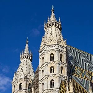 Romanesque Towers of St. Stephens Cathedral, UNESCO World Heritage Site, Stephansplatz